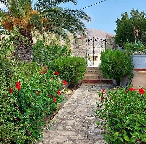 بيت للعطل Adimar At Krithoni Leros اجيا مارينا